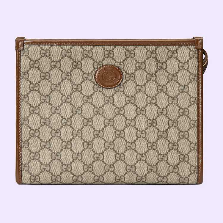 672956.92TCG.8563.001.100.0000.Light Beauty case with Interlocking G